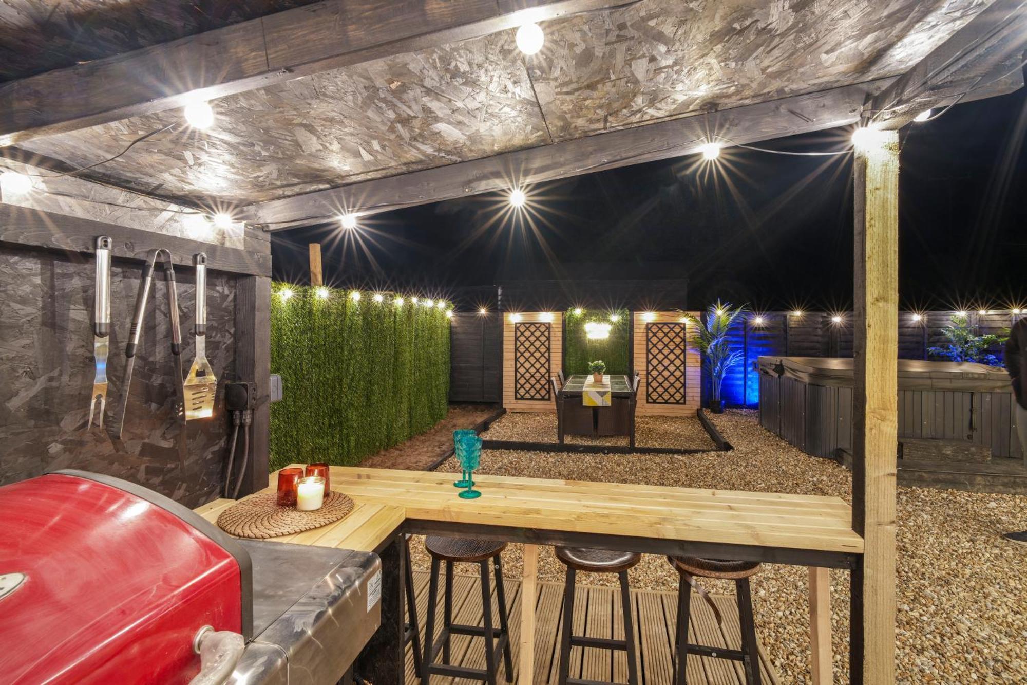 The Lodge At The Outside Inn Mountfield Ngoại thất bức ảnh
